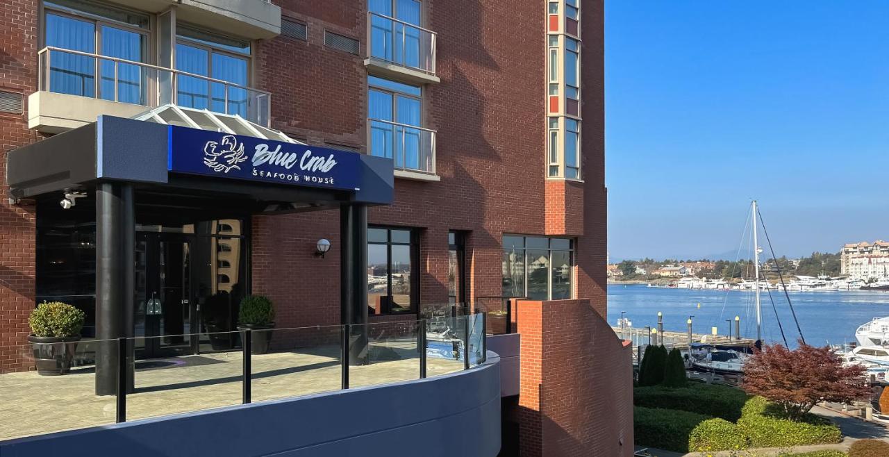 Coast Victoria Hotel & Marina By Apa Exterior photo