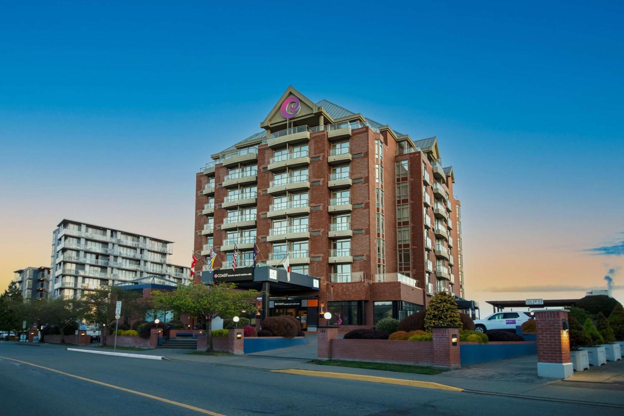 Coast Victoria Hotel & Marina By Apa Exterior photo